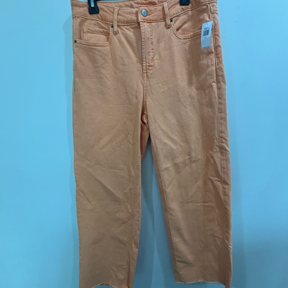 Old Navy Women's High Rise Jeans in Soft Peach